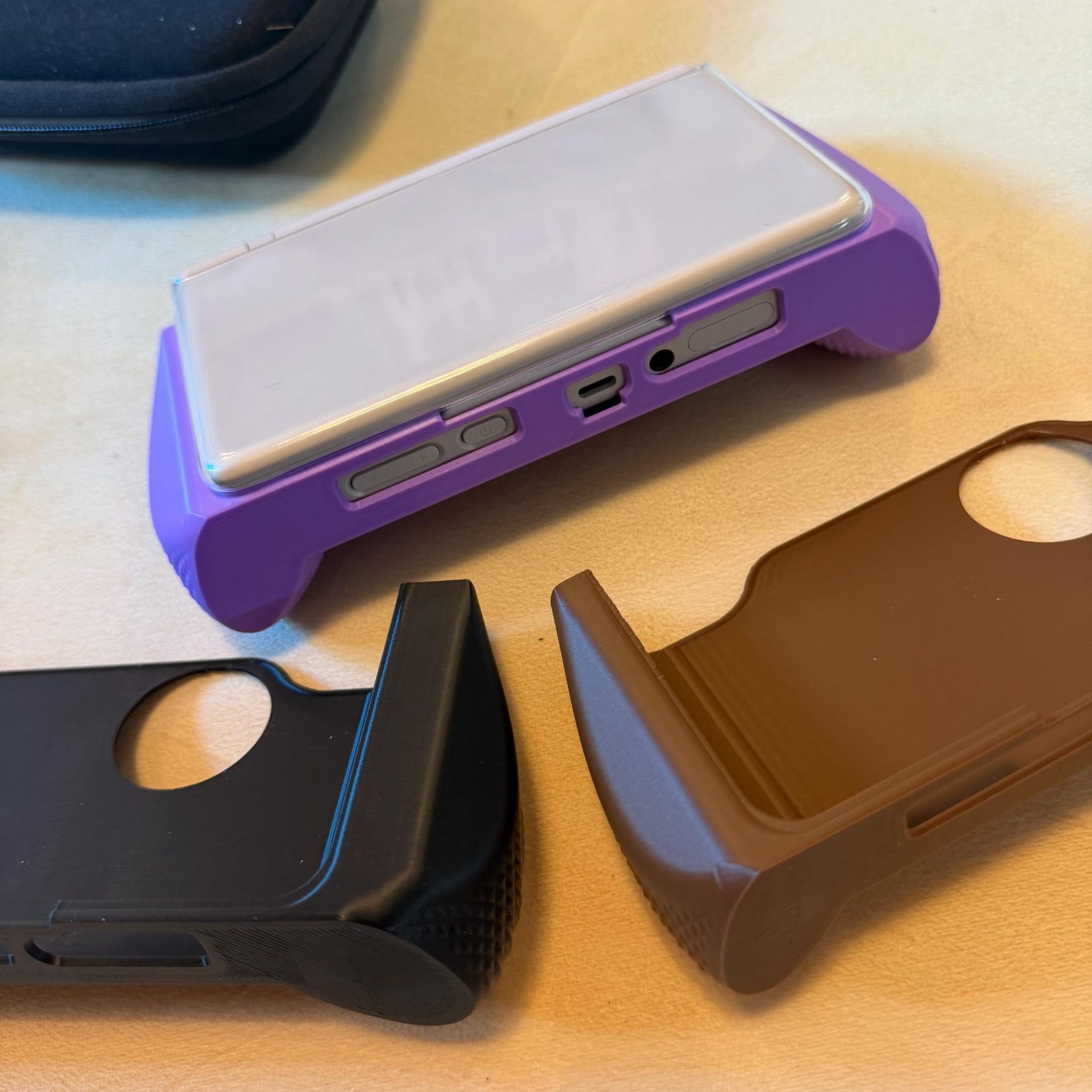 AYN Thor Grip - Ergonomic feel grip shell