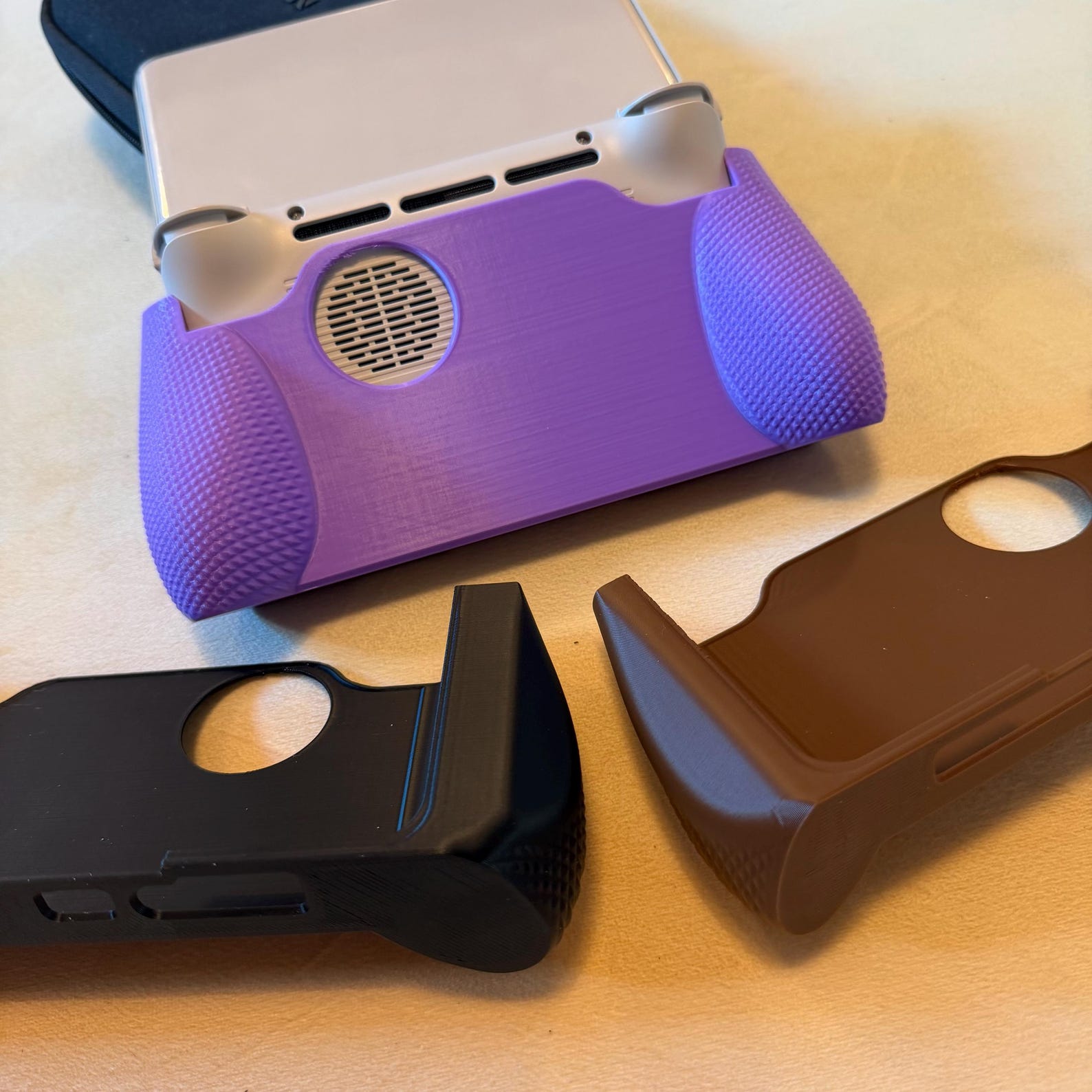 AYN Thor Grip - Ergonomic feel grip shell