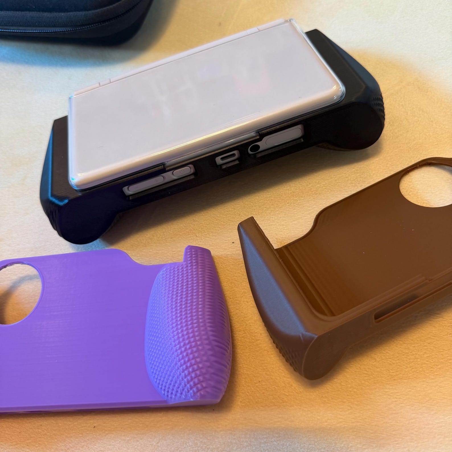 AYN Thor Grip - Ergonomic feel grip shell