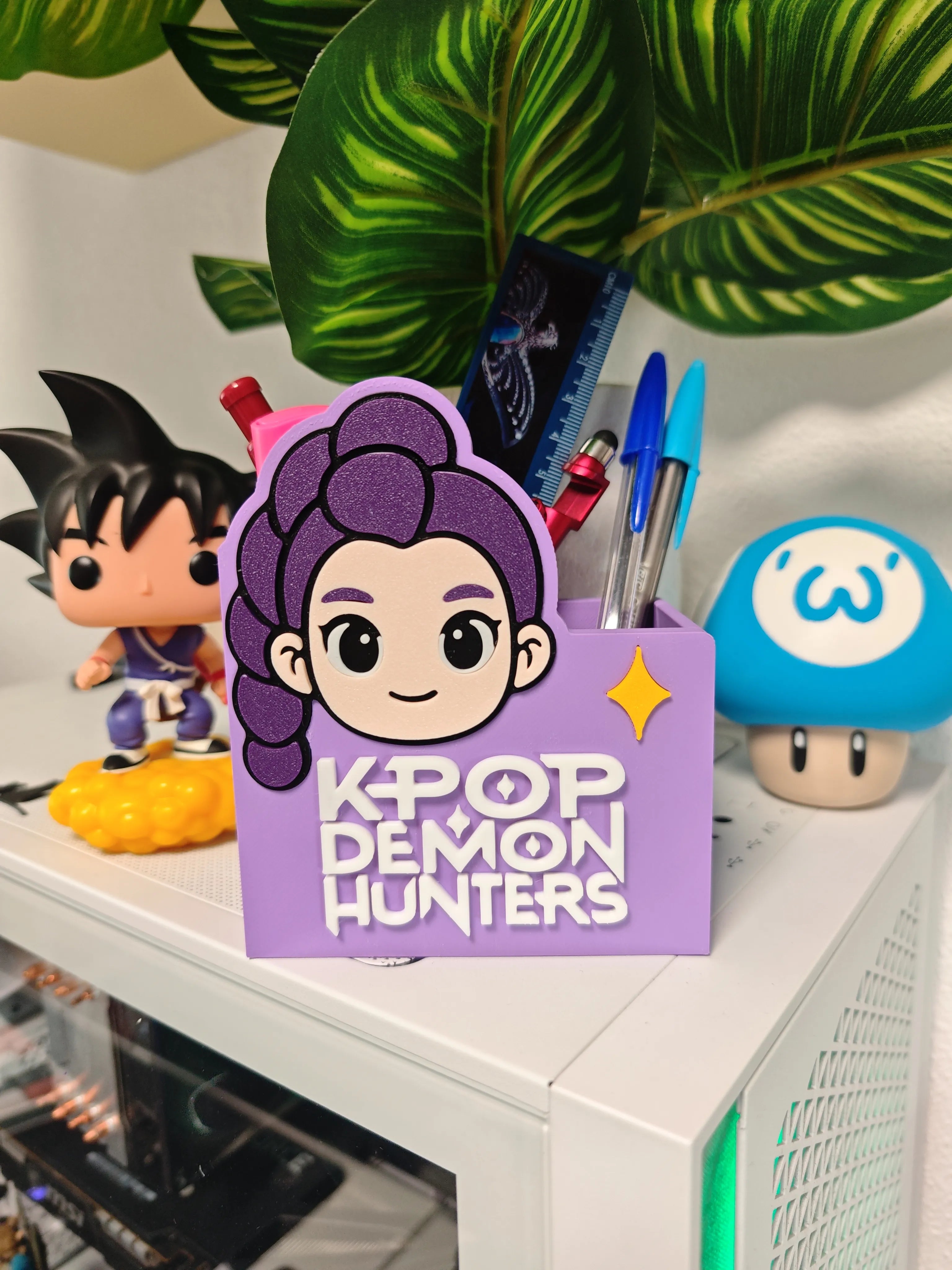 Rumi inspired K-Pop Demon Hunters 3D printed pen holder